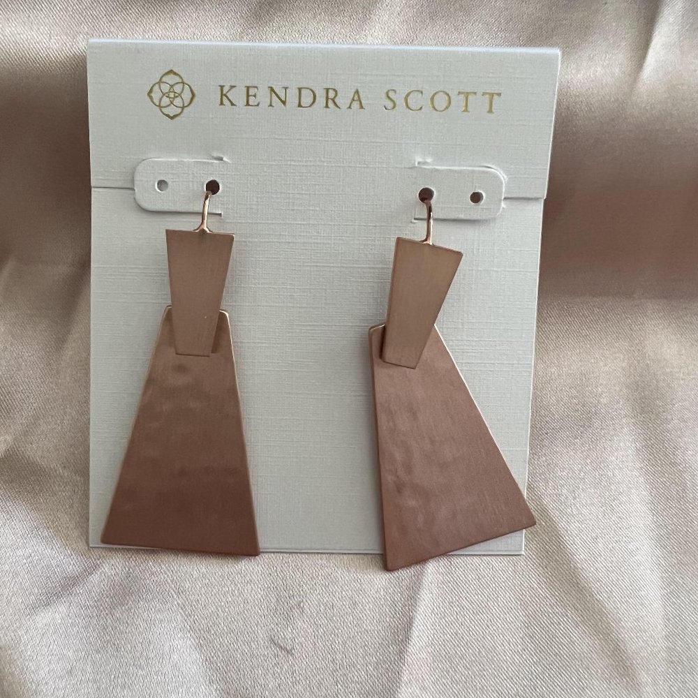 Kendra Scott Keerti Drop Earrings In Gold